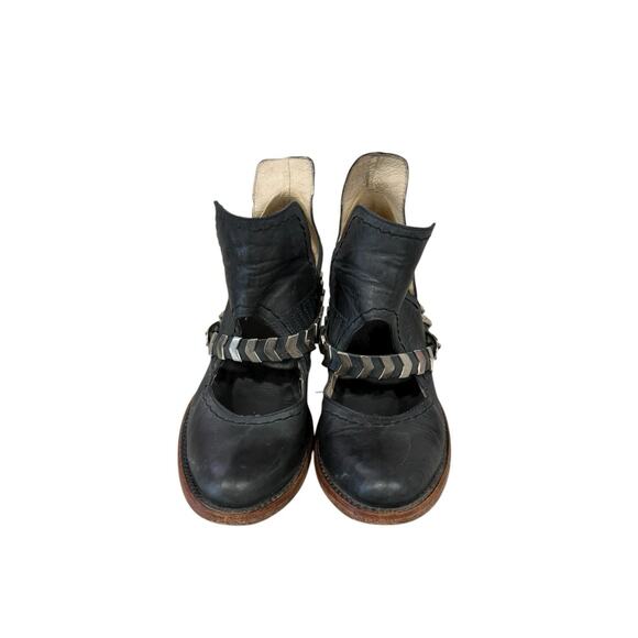 Freebird FB-Blade Black Leather Boho Western Harness Belt Cutout Booties Sz 10 - Picture 4 of 11